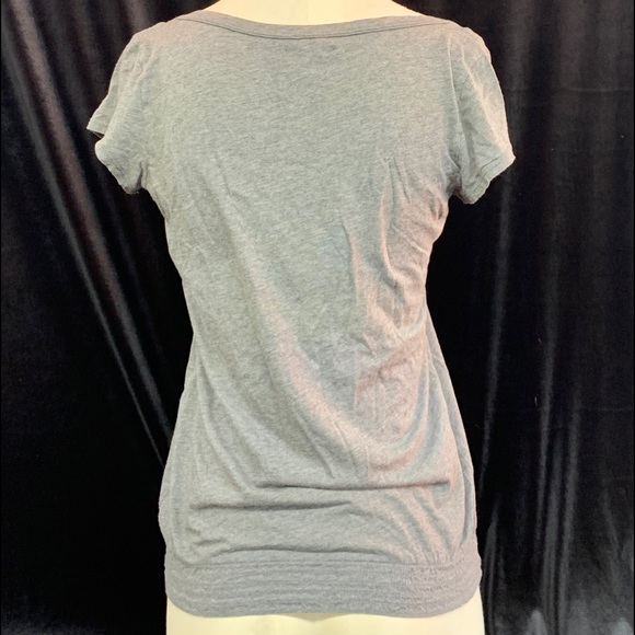 AE grey scoop neck t shirt with button/pleat/cuff - Picture 3 of 5